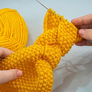 81K views · 51 reactions | Masterclass- come realizzare una fascia per capelli semplicissima! | Miarti - Uncinetto e Maglia | Facebook