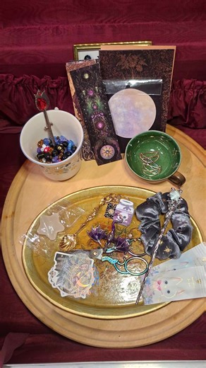 Small Scoop Demo: Unboxing Mystery Box Treasures