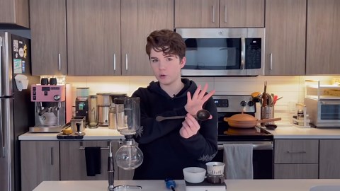 Brewing coffee like a scientist: Siphon coffee with the Hario Technica TCA-5