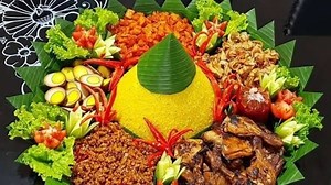5 Ide Tumpeng Kreatif untuk Merayakan HUT RI ke-79, dari Merah Putih hingga Batik