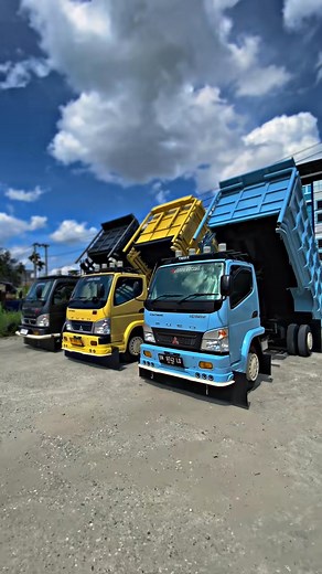 1.8K views · 5.9K reactions | Biru hdv 2015 Kuning superhd 2017 Abu2 superhdc x 2018 Ready semua tinggal pakai kerja. Yg berminat hub 082323063257 | Mardie Ardhie | Facebook