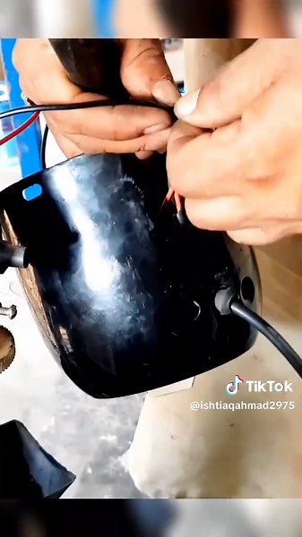 How to Repair a DC 12 Volt Solar Table Fan