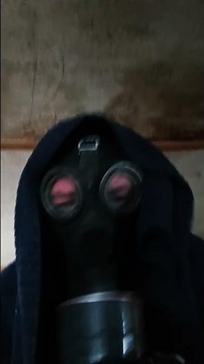 wearing my gas mask #mask #gasmask #cosplay#ww2 #hazmat #letsgoviral #respirator #fullfacemask