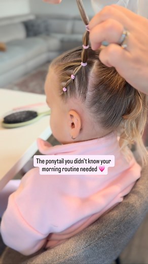 The ponytail you didn’t know your morning routine needed 💗So easy 👌🏻 Follow for more hairstyling ideas ✨ #toddlerhairstyles #hairstyletutorial #easyhairstyles #cutehairstyles #viralhair #hairstyleforgirls #hairstyleideas #kidshairstyles #hairinspiration #fblifestyle | Hairstylingmom