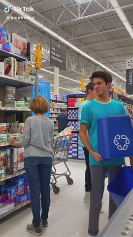 She caught us 😫😂 @benazelart