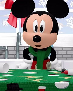 3.3K views · 93 reactions | Mickey's here to show you how to make a DIY snowman ☃️ What will your little ones name their new snow friend? | Disney Jr. | Facebook