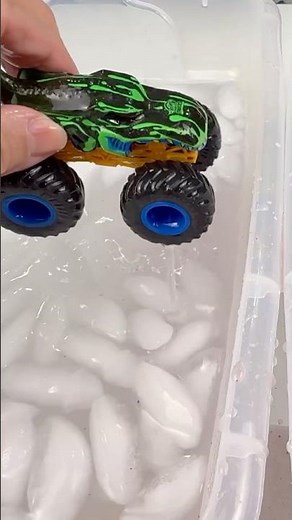 Color Changing Monster Jam Monster Trucks, Hot Wheel Color Reveal Color Shifters #diecastmonster