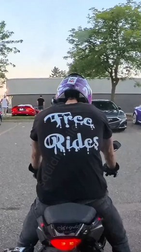 Hope she responds mmotorcyclemmotobbikeliferrizzBookTok | Squid Missile