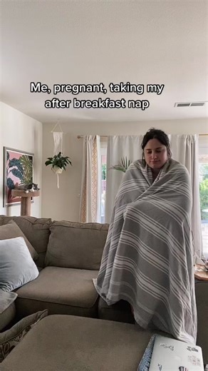 Who else is feeling the pregnancy exhaustion? 😅 #pregancytiktok #babyontheway👣 #secondtrimester #babyontheway2022 #firsttimemom #pregnancyjourney2022 #expectingmom #pregnancysupport #mamatobe2022 #pregnancyhumor #pregnancylife #expectingmom