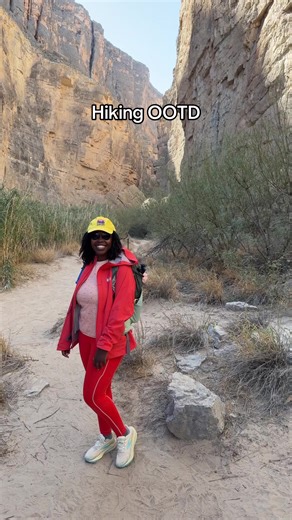 Hiking outfit of the day Hat from Big Bend NP Sunglasses @Ombraz Jacket @REI Tank Top @Columbia Sportswear Leggings @Fabletics Socks @smartwoolsocial Shoes @Brooks Running Backpack @Black Diamond Equipment @AllTrails Watch Garmin Happy hiking! #solohiking #hiking #bigbendnationalpark #bigbend #hikingtexas