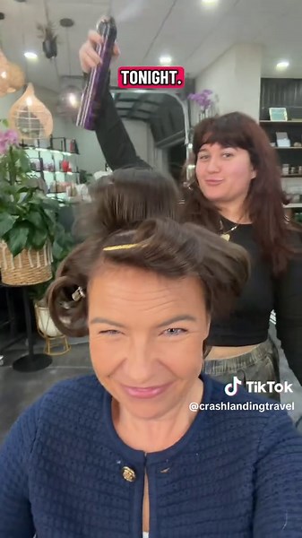 ✨ Huge thank you to @Tres Ivanhoe Salon for pampering our girl gang and supporting this growing community! Feeling refreshed, confident, and SO excited for our next event already 😍💅🌸 Who’s coming to our next Salon night? (February 1st!) #orlandosalon #orlando #florida #floridaevents #gifted