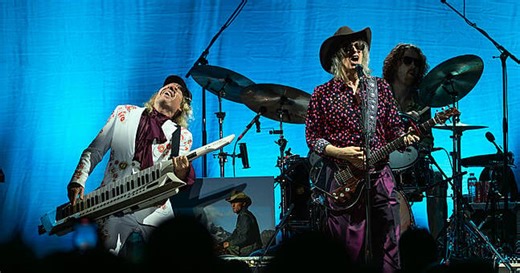 The Waterboys to release new album Atlantic Rain, featuring unreleased tracks from Fisherman's Blues sessions | Hotpress