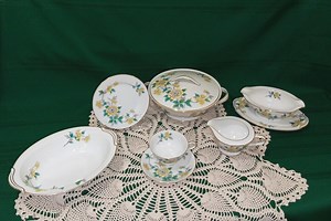 Noritake "rose China" (1946-1952) Yellow Floral Design With Gold Trim. White Porcelain, Yellow and White Flowers, Turquoise, Green and Gray - Etsy