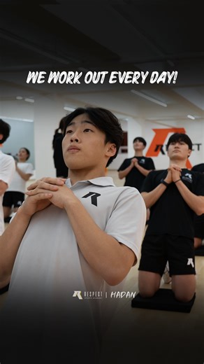 부산 체대입시 리스펙 체대입시 하단교육원 on Instagram: "다른색깔, 다른시스템이 공존하는 곳! [리스펙체대입시 부산 하단교육원] 높은 기록을 만들고 좋은 퍼포먼스를 내기 위해서는 실기에 맞는 가장 적합한 ‘훈련’이 들어가야 합니다. 그 훈련을 하기 위해서는 훈련에 적합한 ‘장소’가 필요 합니다. 두 공간에서 본인의 기량을 전부 뽑아내기 위한 ‘환경’을 만들었습니다. ‘훈련의 질을 바꾸면 기록이 바뀝니다’ ‘공간의 수준을 바꾸면 가능성이 바뀝니다’ 저희 리스펙체대입시 하단교육원은 ✅리스펙 ‘본관’ - Performance zone ✔️실내 최대 길이 35m ✔️대학 실기장과 같은 마루(후로링) 바닥 ✔️변형달리기 전 종목 가능 ✔️기술 중심 훈련 & 실기 감각 향상 집중 ✅리스펙 ‘별관’ - Physical zone ✔️스트렝스 & 플라이오메트릭훈련 가능 ✔️파워렉 완비 / 다양한 웨이트 장비 보유 ✔️순발력,근력,파워 향상 중심 수업 ✔️피지컬 강화 서로 목적이 다른 두 