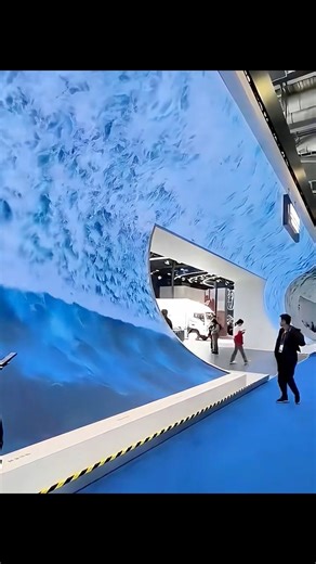 led screen wall waterfall #3d #3dwall #wall #ledscreen #led #screen #display #media #leddisplay #panel #ledpanel #bigscreen #ledmonitor #resolution #color #rgb #tech #pixels #video #HD #waterfall | Apollomi LED Screen Display Factory