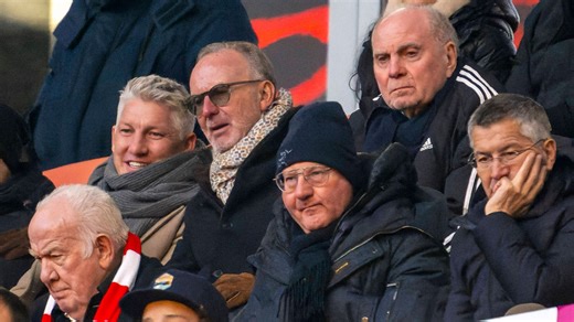 Bayern-Patron Uli Hoeneß verrät Erfolgsgeheimnis & verteilt Chelsea-Spitze
