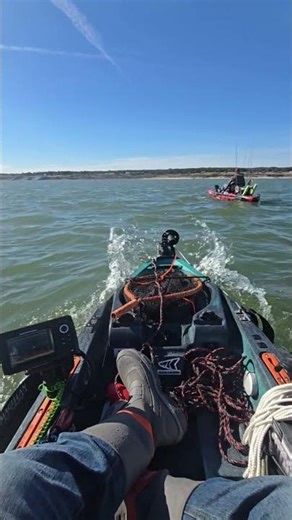 Kayak Anglers On The Hunt#kayakfishing#kayak#fishing#kayakangler#largemouthbass#huntfish#bassfishing