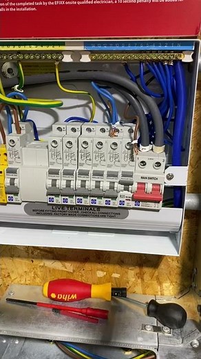 Using a WIHA Torque screwdriver to check the tightness of MCB screw terminals. Electrical #shorts