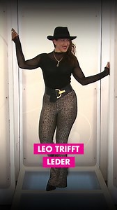 Sabrina zeigt uns, wie man das It-Piece "Gürtel" perfekt in Szene setzt. Was haltet ihr von ihrem Look? #shoppingqueen #shoppingqueenvox | Shopping Queen