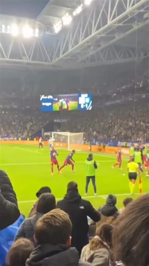 Alejandro Balde's Impressive Skills Highlighted