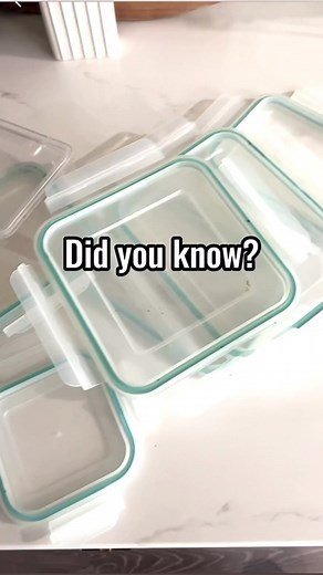 This is a must if you use glass food storage. Have you done this lately? #hometips #cleaningmotivation #foodprep #cleaning #tipoftheday #viralvideo | A Life Better Organized