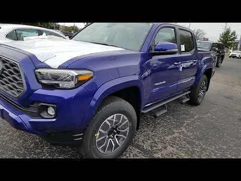 Toyota Tacoma new color for 2022 Blue Crush