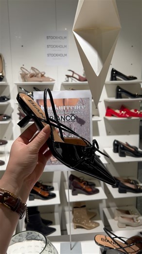 Sidste chance for at deltage er i morgen inden luk kl. 16 🤎🤎 Kig forbi og deltag i konkurrencen om et par valgfrie fest sko fra danske Bianco 👏🏼👏🏼 | Foot:loose