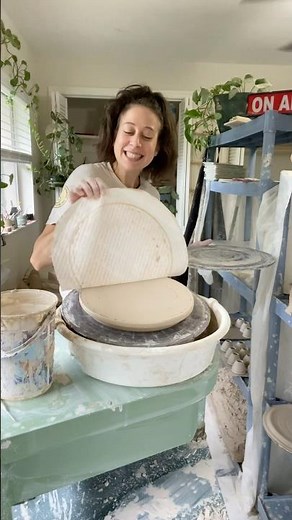 🥇Reusing Tyvex Envelopes to remove thrown plates from bats #pottery #tips #ceramics #recycle