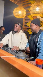 Nothing connects people more than good music. The vibes here were insane 🔥🔥 | Piano Connect
