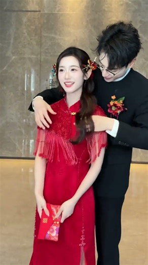 Xiuhe Costume: A Divine Showcase of Traditional Chinese Dances