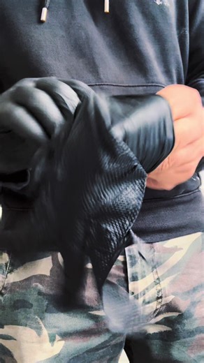 I don’t know about you but Multisolve by @ct1sealant is one of my fav products. I wouldn’t bother doing silicone jobs if it wasn’t for it… How do you remove old silicone? #bathroom #rennovation #doityourself #silicone #foryou@CT1