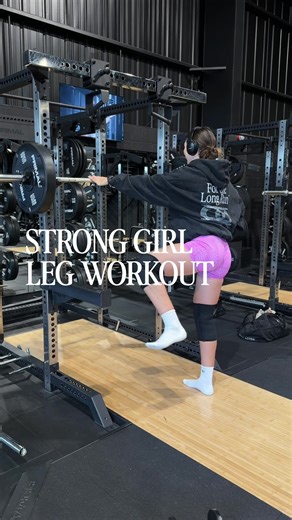 It’s leg day girlies 🫶♥️ my favourite day of the week every week! You girls wanted this as a reel so hopefully you enjoy! Make sure you give it a save for some inspo ✨ Don’t forget to warm up (a little walk on the treadmill won’t do girls-get some mobility, plyos and real movement into your warm up! I can share a full warm up soon too!) Here’s the workout: A1 back squats A2 jump squats B1 dumbbell RDLS C1 deficit reverse lunges D1 hip thrust variation E1 kickback variation F2 leg extensions Wor