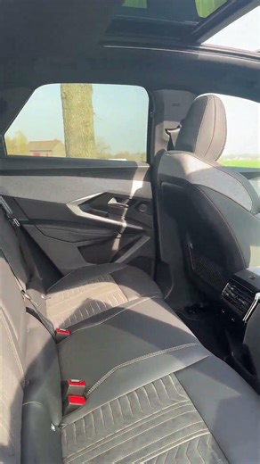 ⚡ Peugeot E‑3008: een andere logica op vier wielen