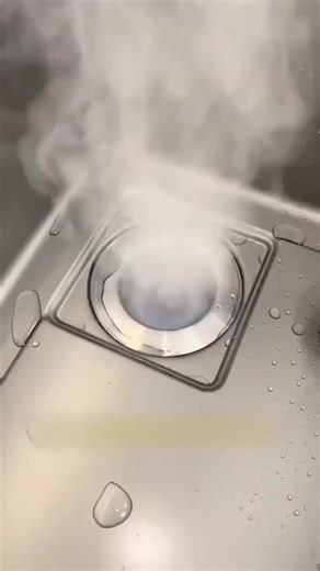 8.5K views · 13 reactions |  Nema više začepljenih cijevi ili nakupljanja hrane!  Ovaj 3-u-1 cjedilo od nehrđajućeg čelika održava vaš odvod čistim.  Dizajn protiv mirisa sprječava neugodne mirise i povrat kanalizacije. Kupite sada | Superzebra | Facebook