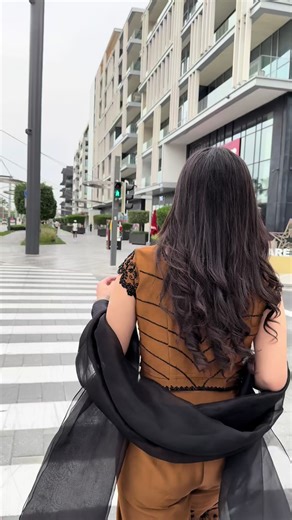 Alina Amir: Trendy TikTok Clips y perfiles sociales