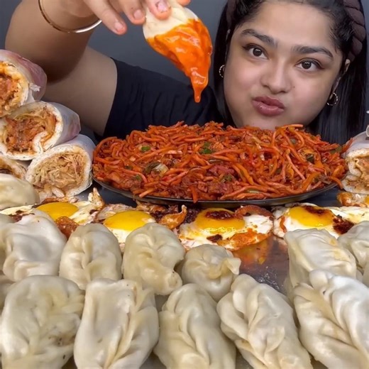 MOMO🔥 NOODLES || #shorts #mukbangn#asmreating #mukbangasmr #asmr