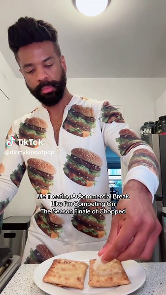 Rediscovering Toaster Strudels: A 90s Nostalgia Trip