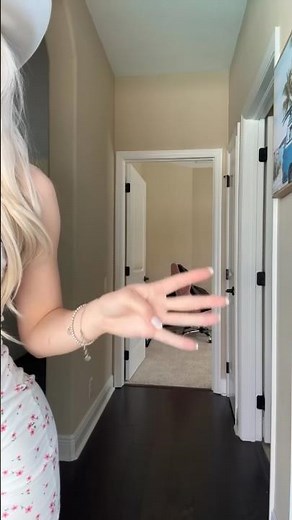 You can never get bored when your a blonde🤗Making sure my Outfit looks good from the front and back