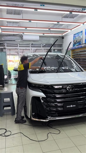 Vellfire AGH40 Solar Gard Window Film Installation