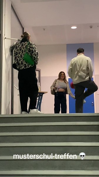 musterschule bleibt stabil #school #ehemaligentreffen #schule #ffm #frankfurtammain #schüler #lehrer #deutschland #musterschule #abi #gymnasium