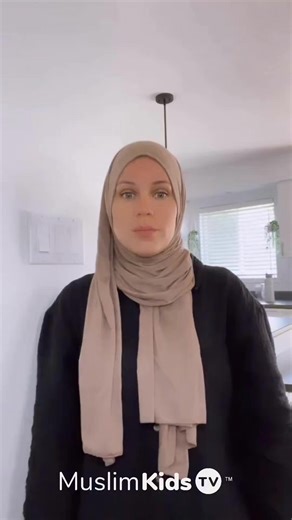 Instilling the love of Allah in your child's heart helps them understand the importance of Islam and develop a love for Allah. Help them develop a stronger connection with Allah and learn more about Islam! . . #MuslimKidsTV #islamicparenting | Muslim Kids TV