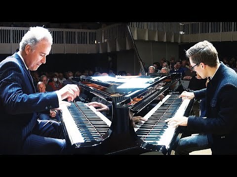 BUMBLE-BOOGIE (Hummelflug) on 2 PIANOS!!