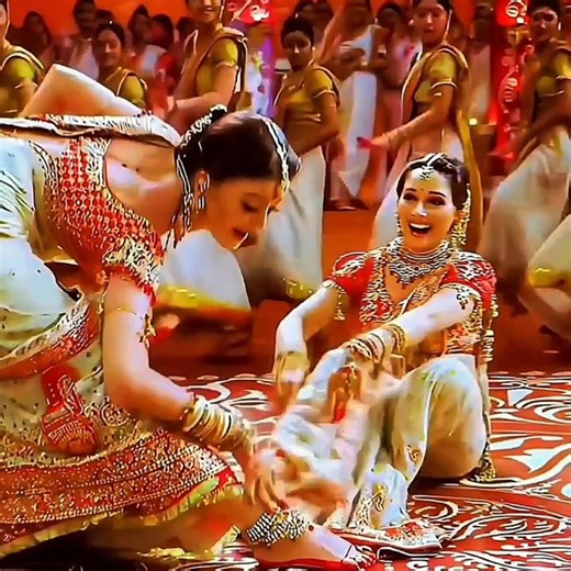 Aishwarya Rai Devdas Full Movie Song | Shreya Ghoshal Dola Re Dola Dance Songs | Madhuri Dixit Songs