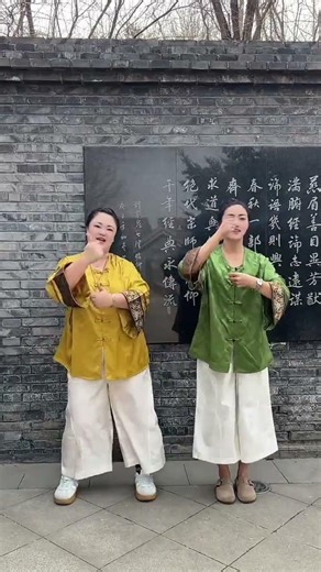 Embrace Your Curves: Plus-Size Chinese Fashion Revolution