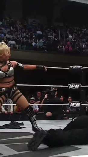 Thekla Repeatedly Whips Kris Statlander With A Belt - 3/14/26