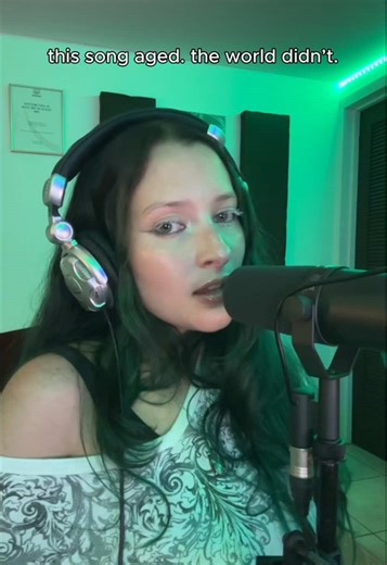 Emotional Cover of 'Mad World' by a Talented Singer