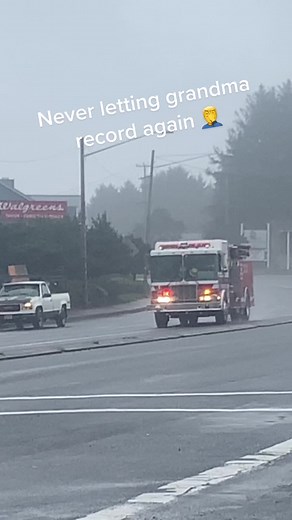 Fire Truck Sounds: Heavy Air Horn and Siren Effects