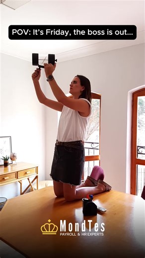 Weekend loading… ⏳🍻 The sales team is officially in weekend mode! Have a great one, everyone — see you Monday! #OfficeHumour #FridayVibes #JustForLaughs#FridayVibes #SalesTeam