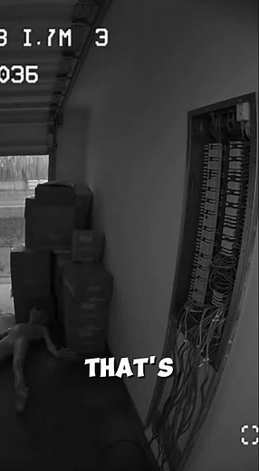 ⚡ ALIEN ELECTROCUTION (GARAGE CAM FOOTAGE LEAKED) #viral #funny #memes