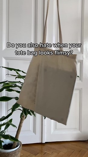 Send this video to your friend who always wears flimsy totes!! #thetotelibrary #collegetotebag #tiktokmademebuyit #totebagaesthetic #totebaghaul #totebagwithpockets #smallbusinesstotebag